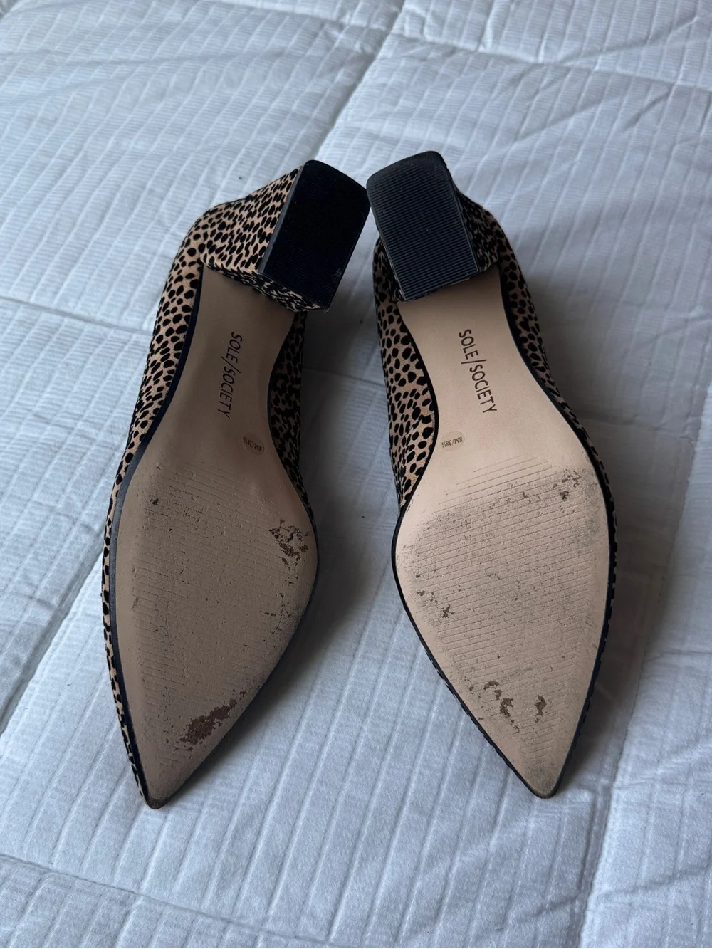 Sole Society cheetah print pointed toe block heels size 8